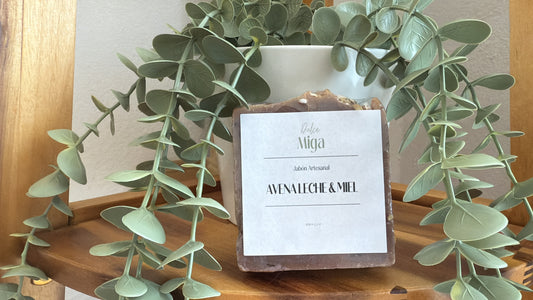 Jabón artesanal Avena leche y Miel